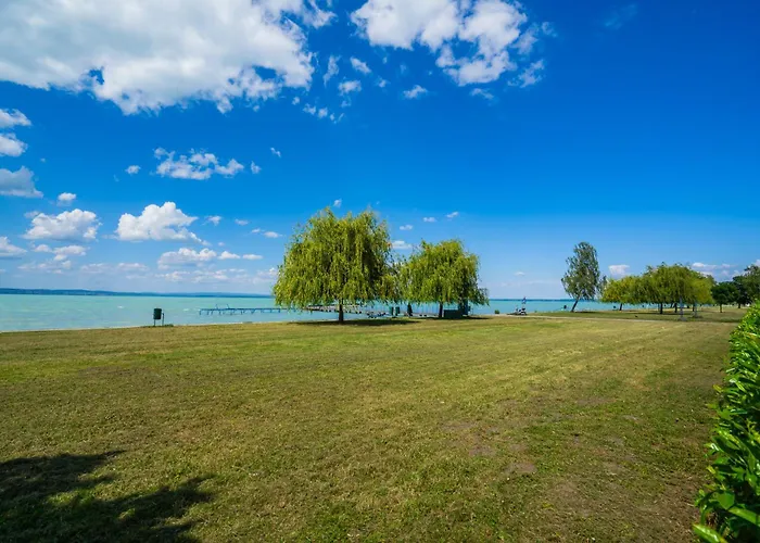 Myflat Coral Beach44 Premium * Siófok